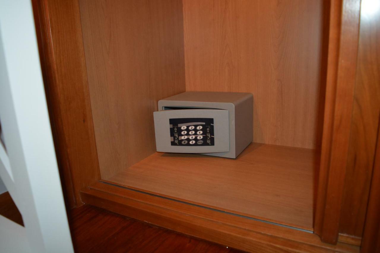 Apartamento Edificio Plaza Gran Via Salamanca Bagian luar foto